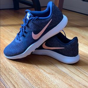 Nike Flex Trainer 8